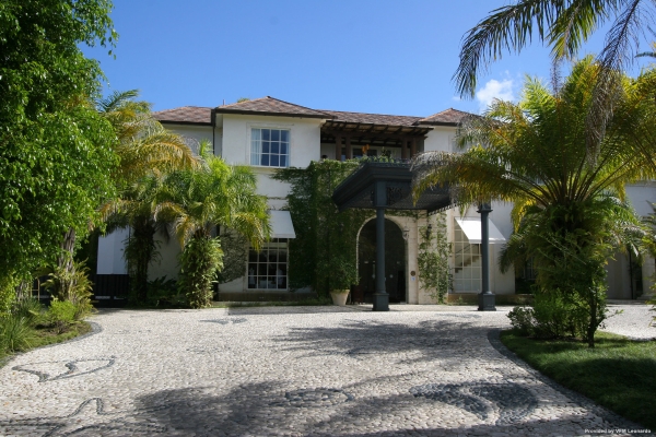 Hotel Casa Colonial Beach & Spa